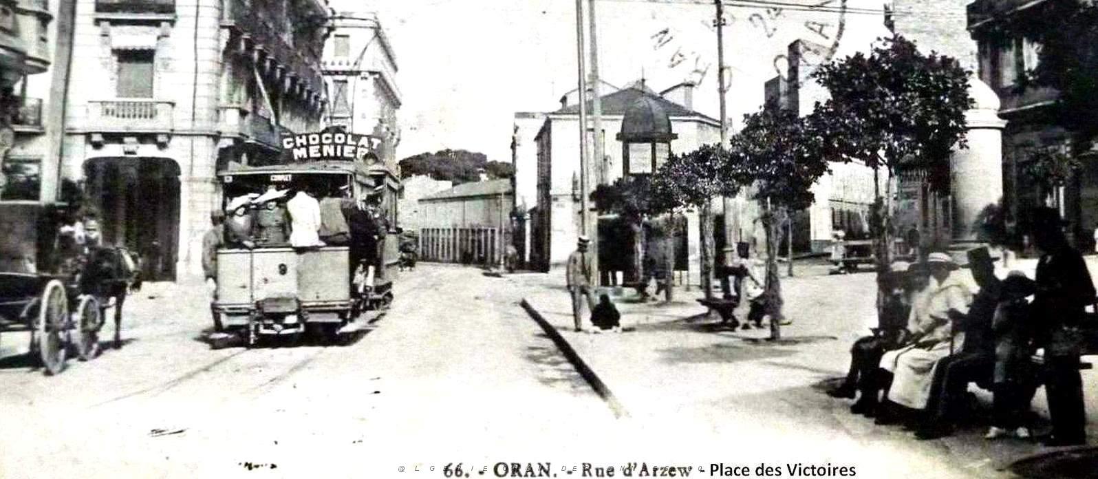 987- Oran - Rue d'Arzew - Place des Victoires2.jpg